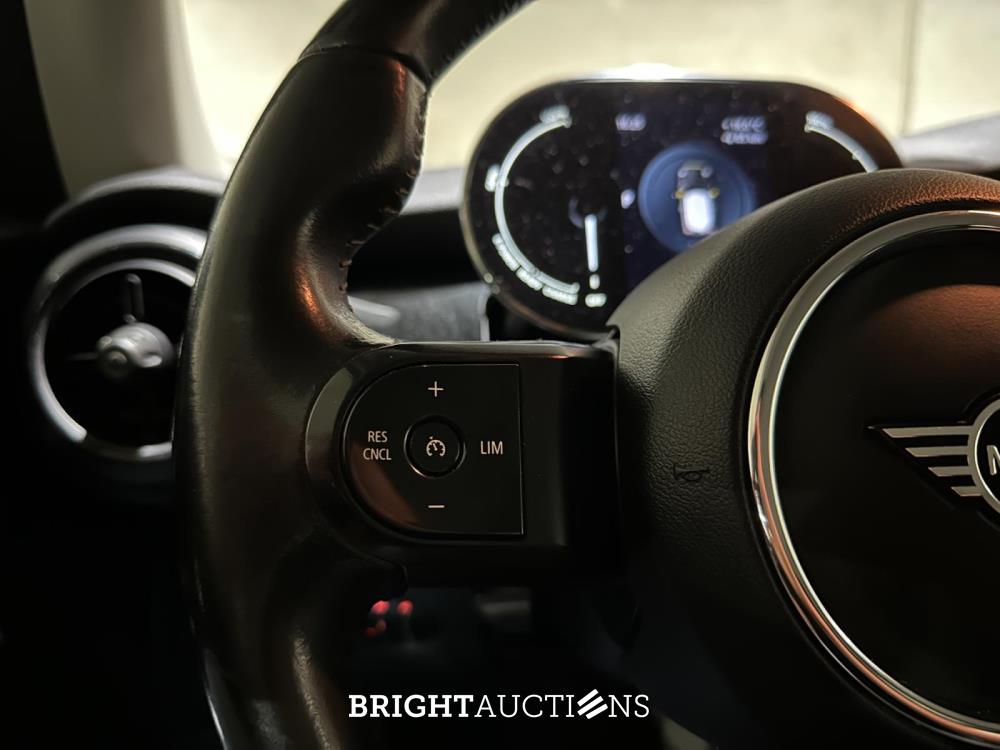 MINI Cooper Electric Essential 33 kWh 184pk 2021 F56 (Origineel-NL), L-232-DH