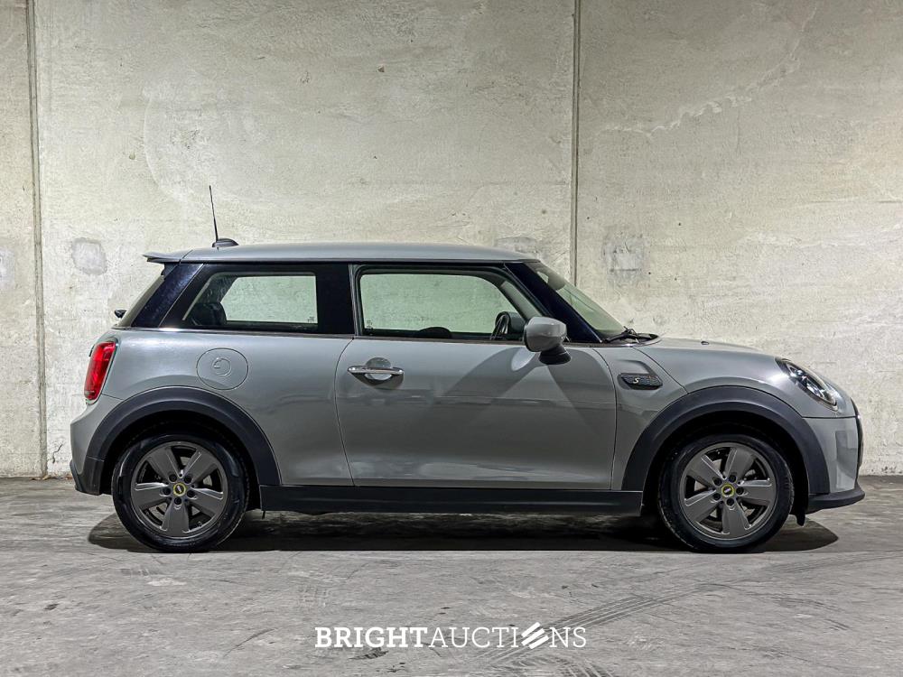 MINI Cooper Electric Essential 33 kWh 184pk 2021 F56 (Origineel-NL), L-232-DH