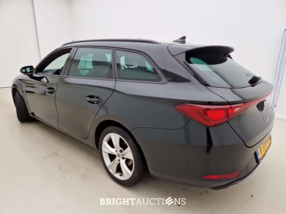 SEAT Leon FR ST Business Intense 1.0 TSI 110pk 2022 (Origineel-NL), R-319-NB