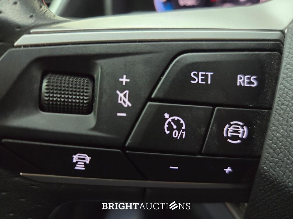 SEAT Leon Sportstourer eHybrid PHEV FR Business Intense 1.4 TSI 258pk 2021 (Origineel-NL), L-078-HB