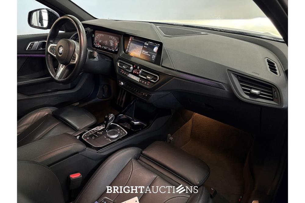 BMW 118i High Executive M Sport 136pk 2022 (Origineel-NL) 1-Serie, R-142-HD