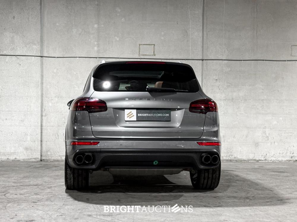 Porsche Cayenne Turbo 4.8 V8 520pk 2017 Sport-Chrono