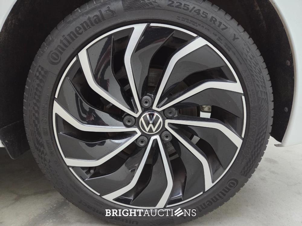 Volkswagen Golf Life 1.5 TSI 131pk 2020 (Origineel-NL), J-437-KF