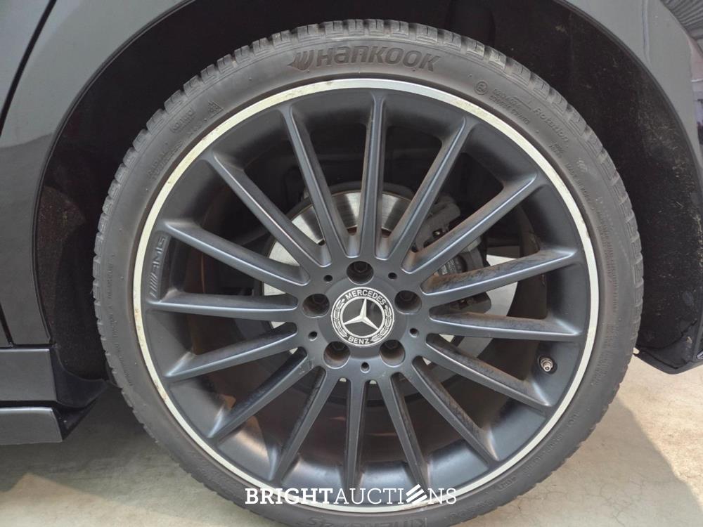 Mercedes-Benz A 180 Business Solution AMG 136pk 2019 A-klasse, Z-776-DL