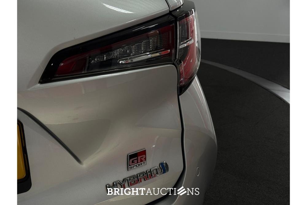 Toyota Corolla Touring Sport Hybrid GR-Sport 2.0 261pk 2021 (Origineel-NL), K-880-PR