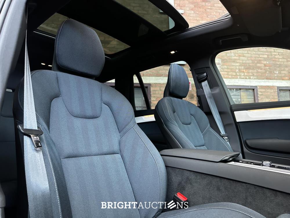 Volvo XC90 T8 AWD Plus Dark 457pk 2025 7-Persoons (1.100 KM) Fabrieksgarantie
