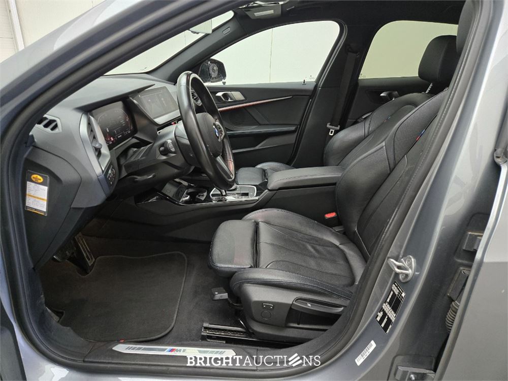 BMW 118i 1-serie High Executive 136pk 2022 1-Serie, Z-968-PB