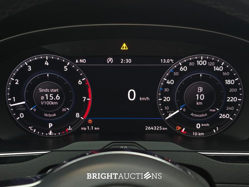 Volkswagen Passat Variant Highline Business R 1.5 TSI 150pk 2019 (Origineel-NL), XZ-405-V