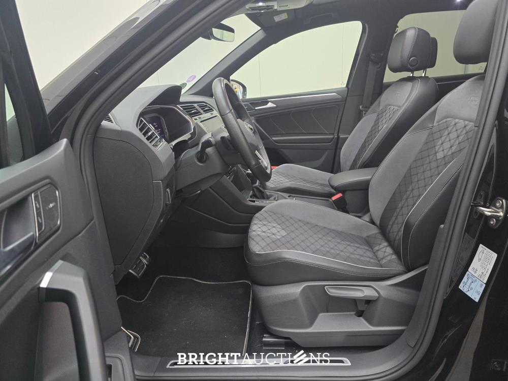 Volkswagen Tiguan R-Line Business 1.5 TSI 150pk 2022 (Origineel-NL), P-973-DF