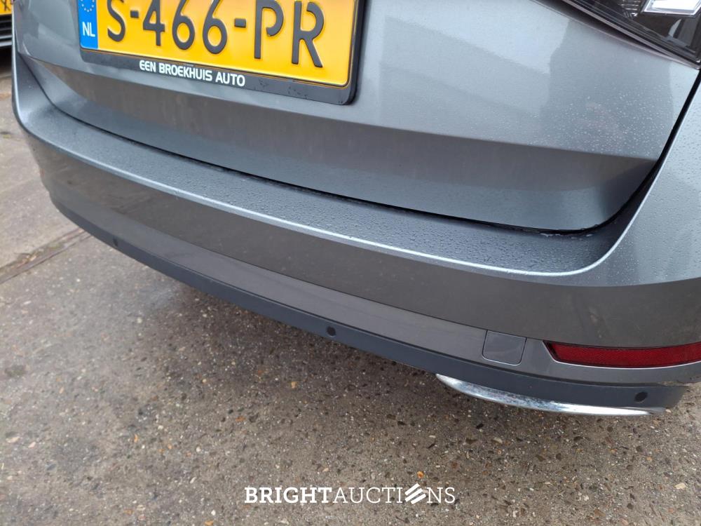 Skoda Superb Combi 1.5 TSI ACT Limited Sportline Business 150 pk 2023, S-466-PR