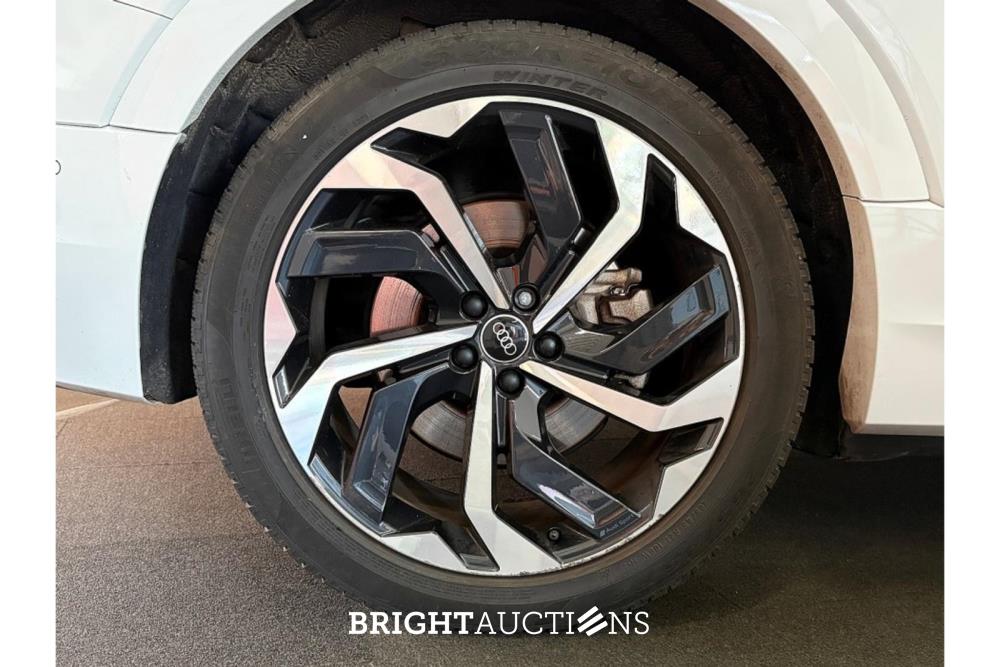 Audi e-tron 55 S edition Quattro 95 kWh 408pk 2022 (Origineel-NL), S-713-BN