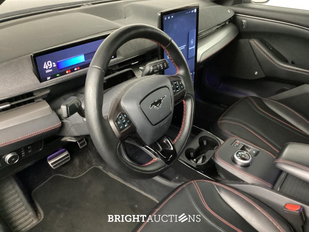 Ford Mustang Mach-E Extended First Edition AWD 98 kWh 337pk 2021 (Origineel-NL), L-065-NX