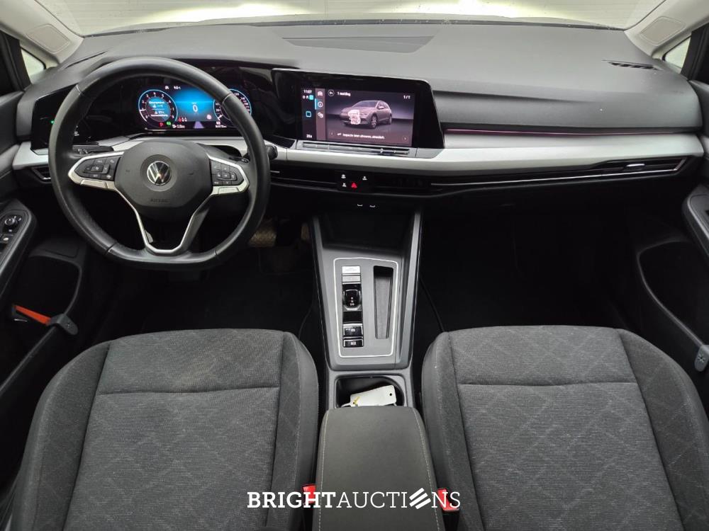 Volkswagen Golf 1.0 eTSI Life 110 pk 2021, L-219-ZT