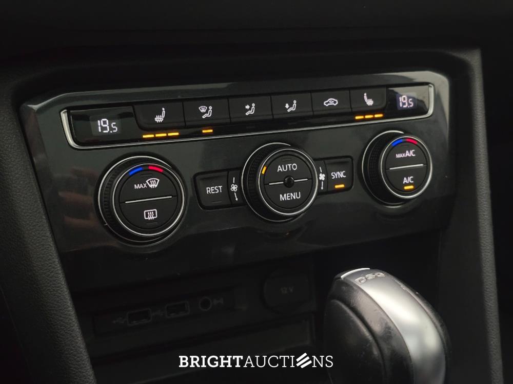 Volkswagen Tiguan ACT Highline Business R 1.5 TSI 150pk 2019 (Origineel-NL), ZB-318-G