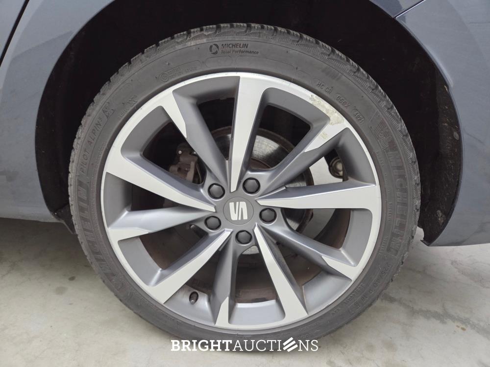 SEAT Leon Sportstourer eHybrid PHEV FR Business Intense 1.4 TSI 258pk 2021 (Origineel-NL), L-078-HB