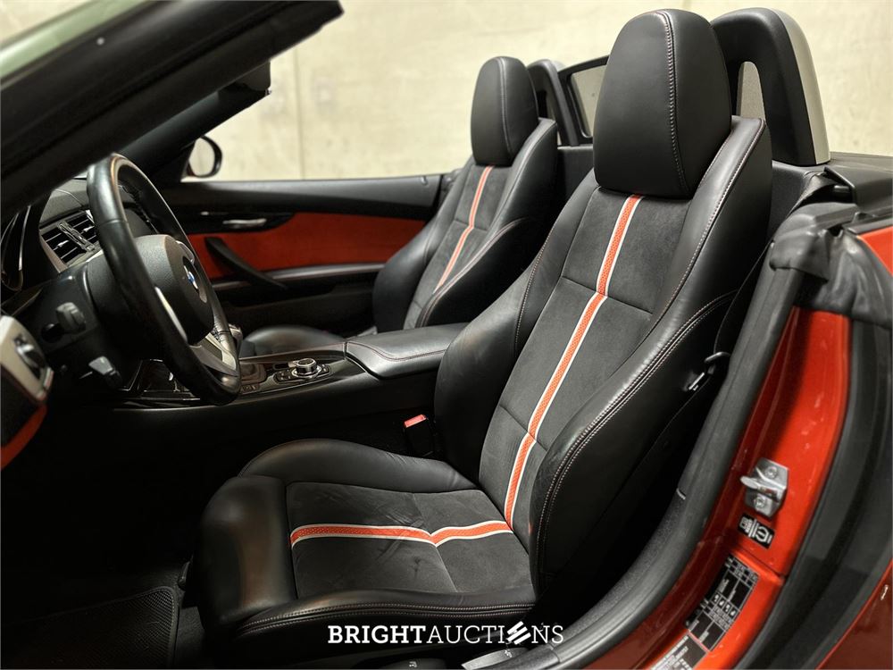 BMW Z4 Roadster sDrive18i Executive Design Pure Traction Uitvoering 156pk 2014 (Origineel-NL), 3-TRK-41 -67.534KM-
