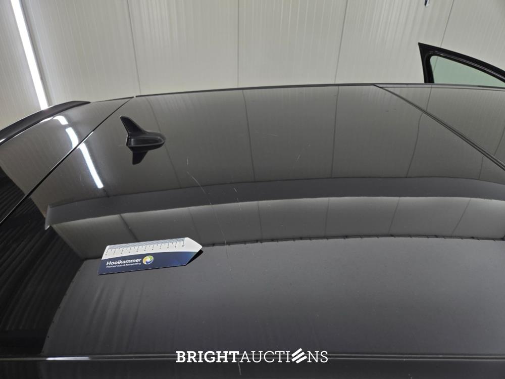 Volkswagen Golf GTI TCR 2.0 TSI 290pk 2019, T-176-XR