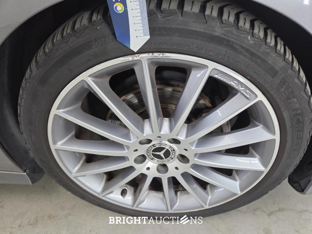 Mercedes-Benz A 180 Premium Plus 136pk 2019 A-klasse, N-189-LP