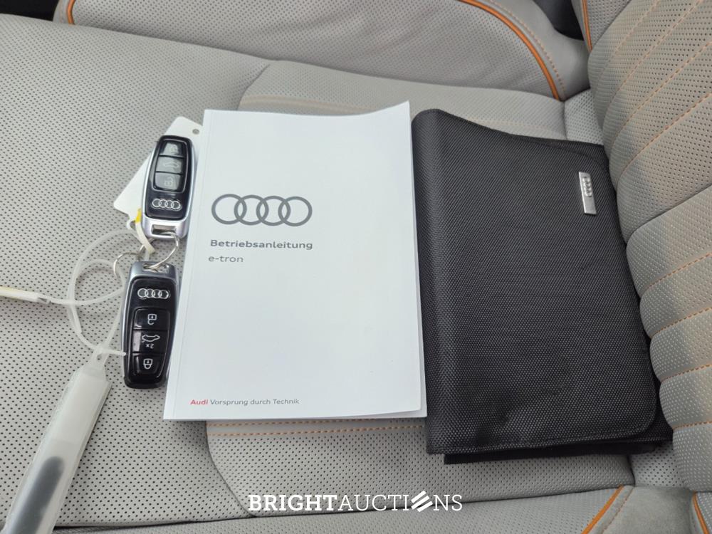 Audi e-tron 55 advanced Pro Line Plus Quattro 95 kWh 408pk 2018, K-095-VH