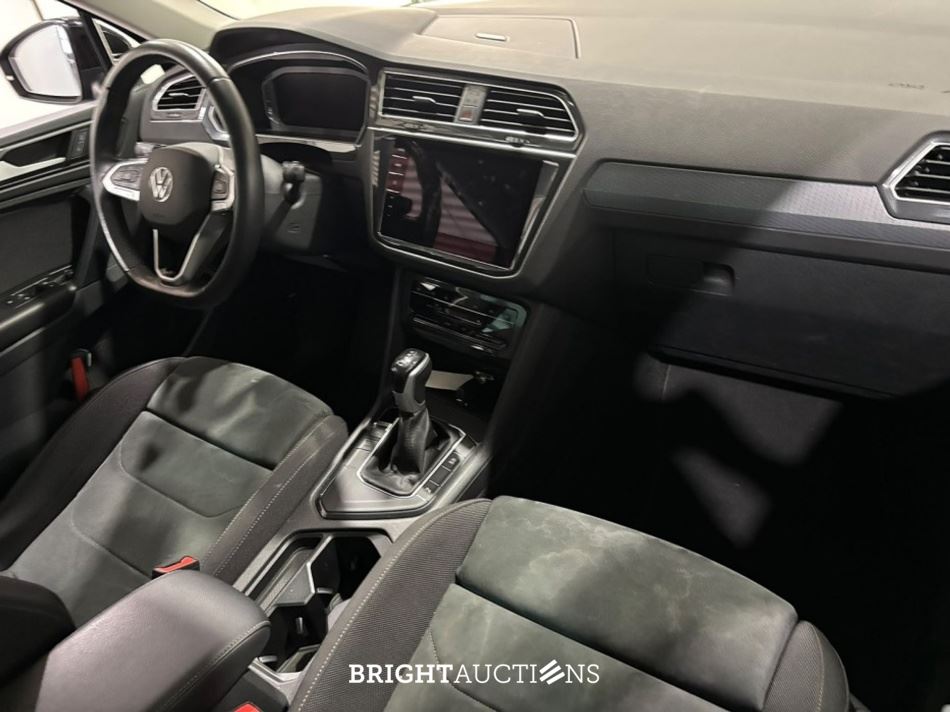 Volkswagen Tiguan Life Business 1.5 TSI 150pk 2021 (Origineel-NL), N-209-BL