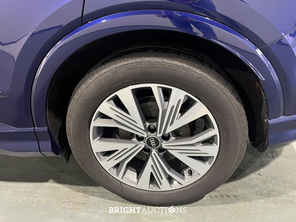 Audi Q4 e-tron 40 Launch edition Advanced Plus 77 kWh 204pk 2021 (Origineel-NL), N-884-PK