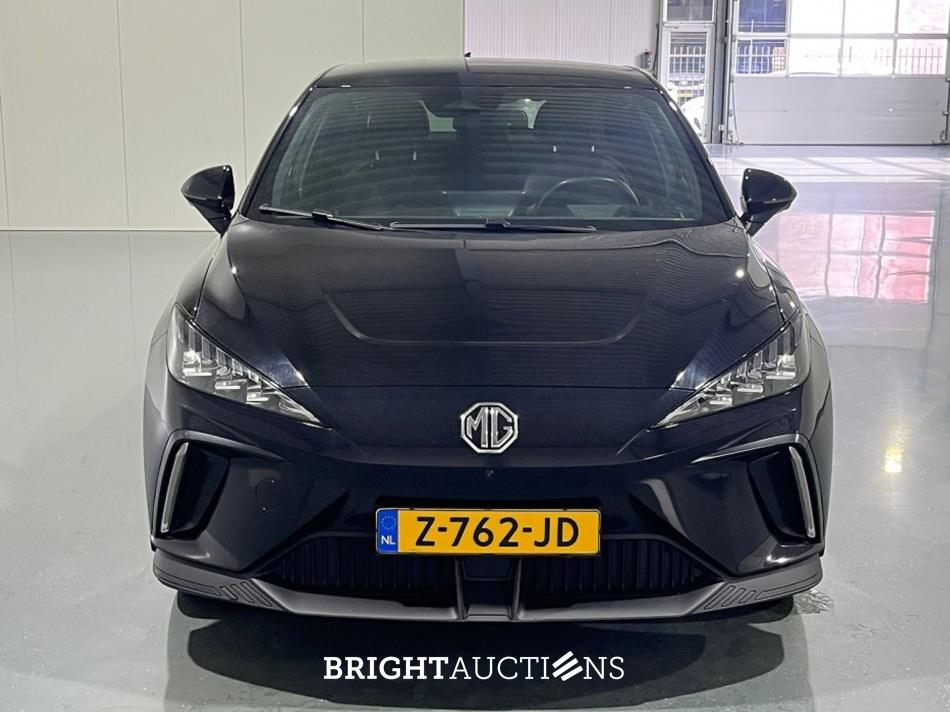 MG MG4 Luxury 64 kWh 204pk 2024 (Origineel-NL), Z-762-JD