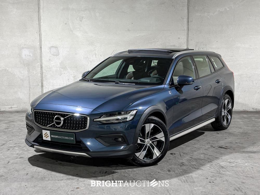 Volvo V60 Cross country Soft Hybride 2.0 B5 AWD pro 261pk 2020 (Origineel-NL), J-188-VT