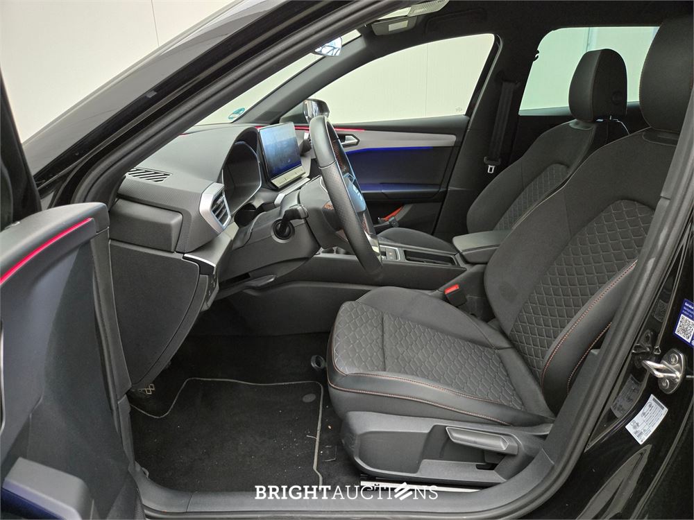 SEAT Leon FR Sportstourer Business Intense 1.0 TSI 110pk 2023 (Origineel-NL), T-485-XV