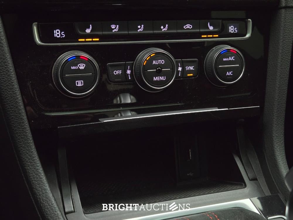 Volkswagen Golf GTI TCR 2.0 TSI 290pk 2019, T-176-XR