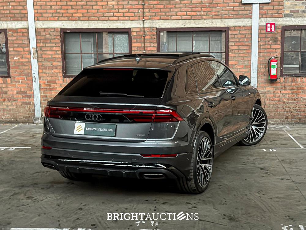 Audi Q8 55 TFSIe Quattro 3.0 V6 S-Line -NIEUW- 394PK 2025 Plug-In Hybrid (Fabrieksgarantie)