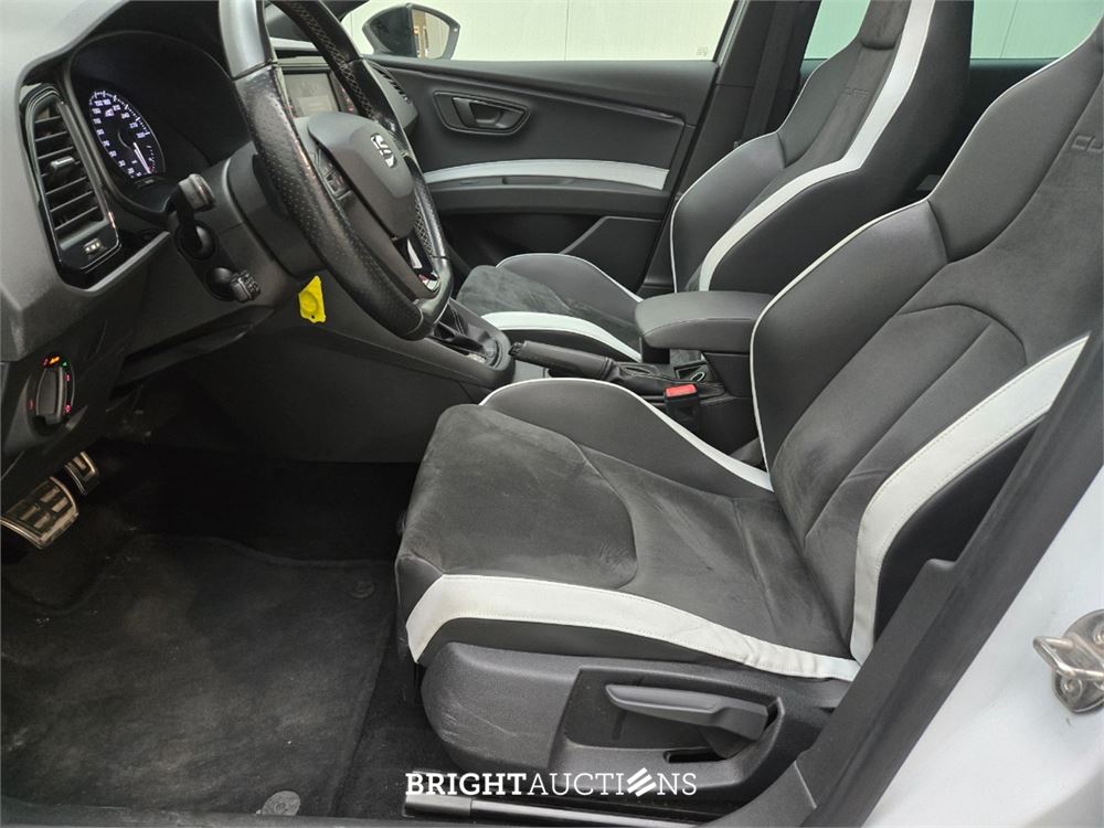 SEAT Leon Cupra Connect 2.0 TSI 290pk 2016, P-506-PT