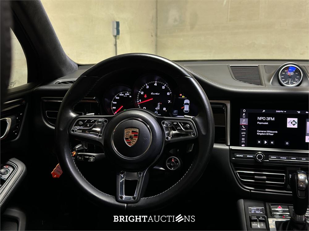 Porsche Macan Turbo 2.9 V6 441pk 2020, J-177-TT