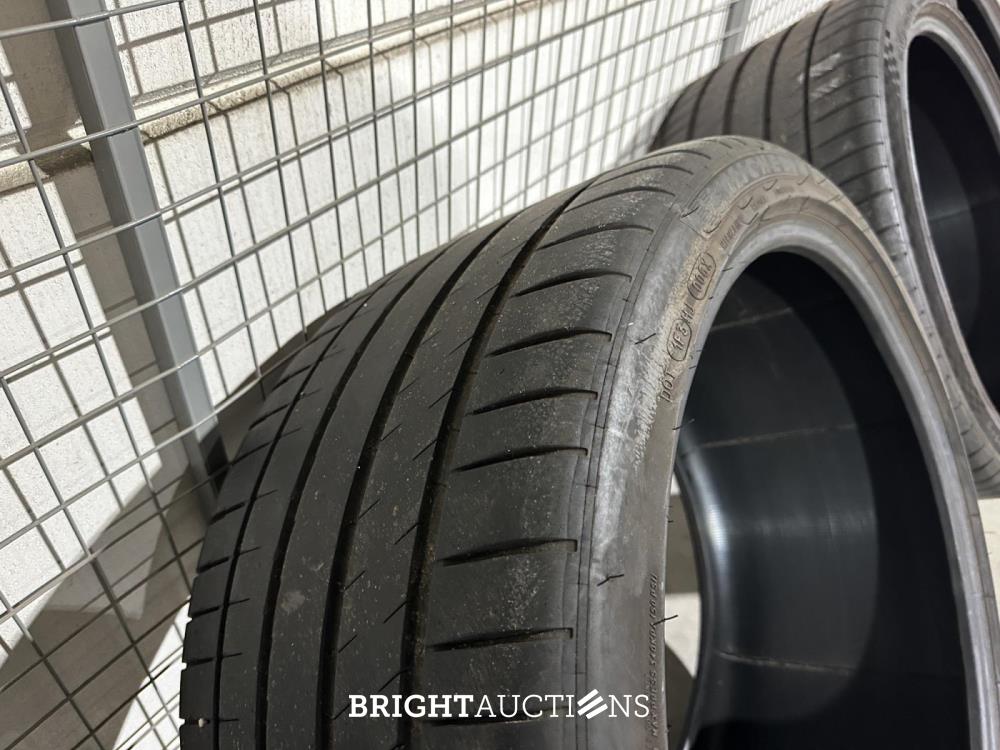 Bentley Continental GTC 4.0 V8 507pk 2013