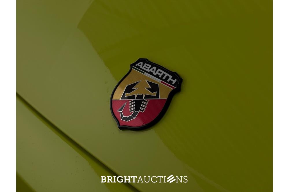 Fiat 500C Abarth Turismo 42 kWh 155pk 2025 (Origineel-NL), HSZ-26-J