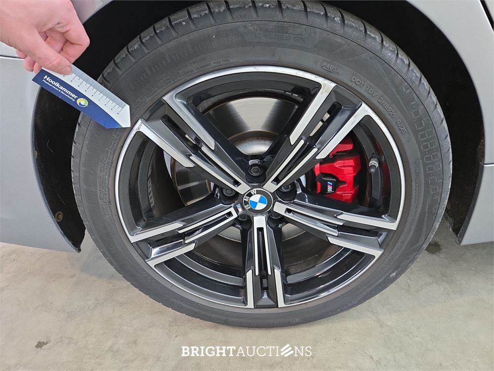 BMW 330e 3-serie Touring High Executive 296pk 2021 3-Serie, P-945-XT