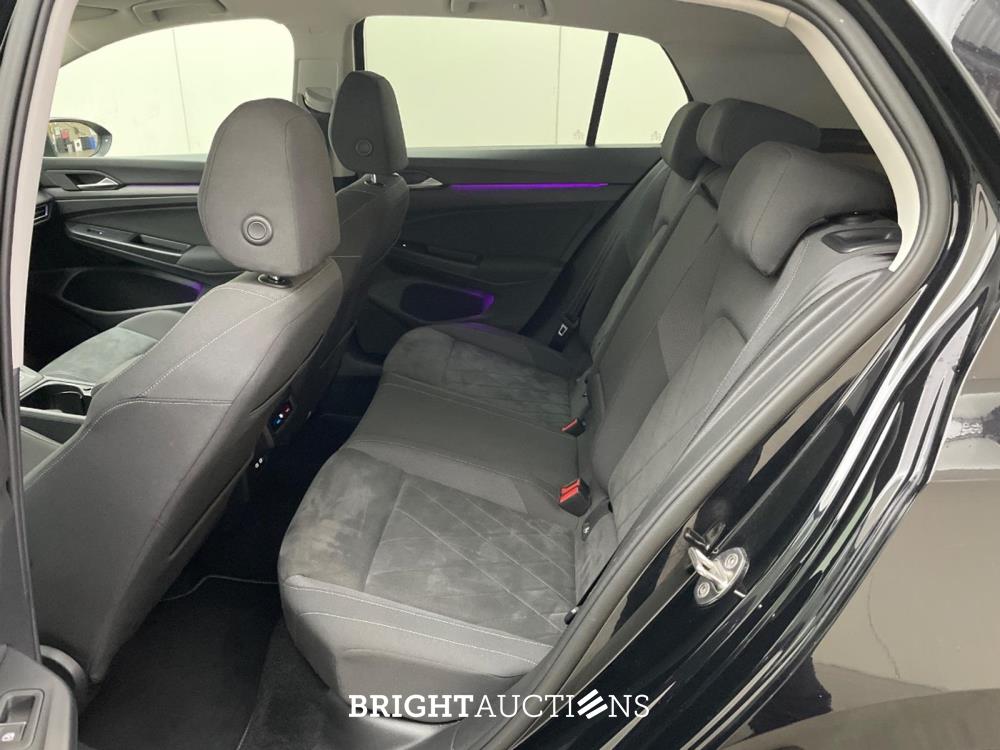 Volkswagen Golf eTSI Style 1.5 150pk 2020, X-368-TL