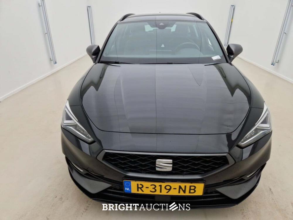 SEAT Leon FR ST Business Intense 1.0 TSI 110pk 2022 (Origineel-NL), R-319-NB