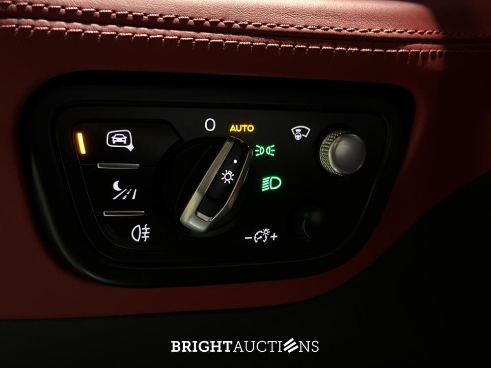 Bentley Bentayga 4.0 V8 S 549pk 2022 (Origineel-NL), P-719-VF