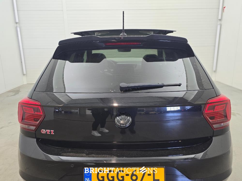 Volkswagen Polo GTI 2.0 TSI 200pk 2018, GGG-67-L