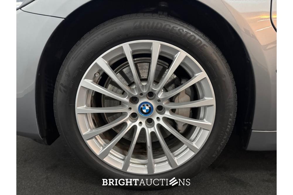 BMW 530e Business Edition Plus 292pk 2023 (Origineel-NL) 5-Serie, T-498-JN
