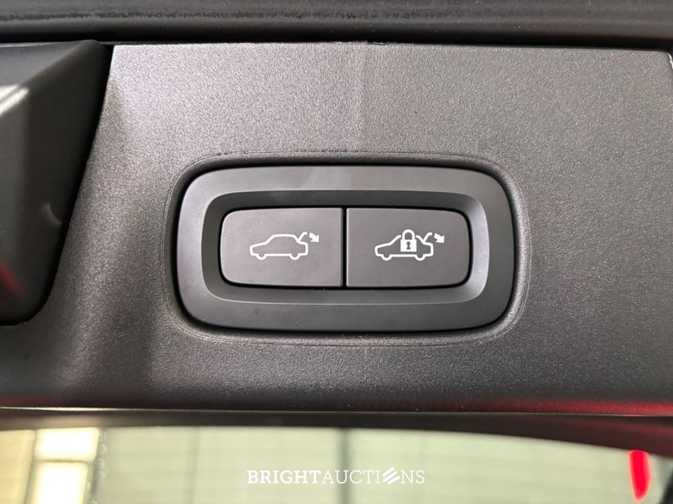 Volvo V90 T6 Plug-in Hybrid Ultimate Bright 2.0 AWD 398pk 2023 (Origineel-NL), X-873-GN