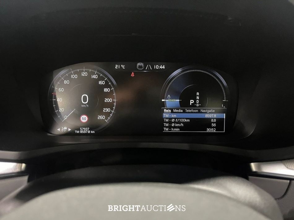 Volvo S60 Recharge T8 R-Design 2.0 AWD 392pk 2021 (Origineel-NL), L-726-VX