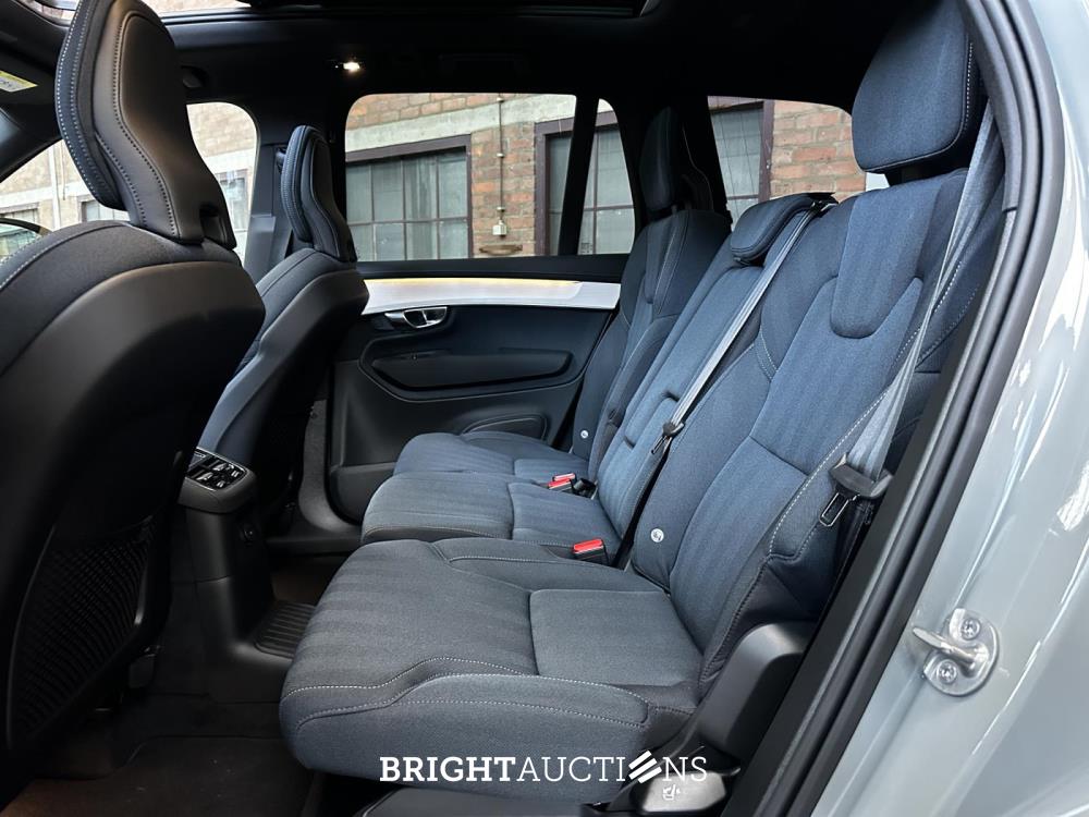 Volvo XC90 T8 AWD Plus Dark 457pk 2025 7-Persoons (1.100 KM) Fabrieksgarantie
