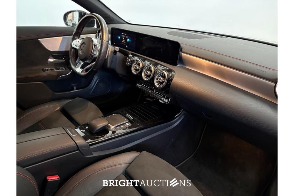 Mercedes-Benz CLA 180 Business Solution AMG 136pk 2021 (Origineel-NL) CLA-Klasse, K-212-LG