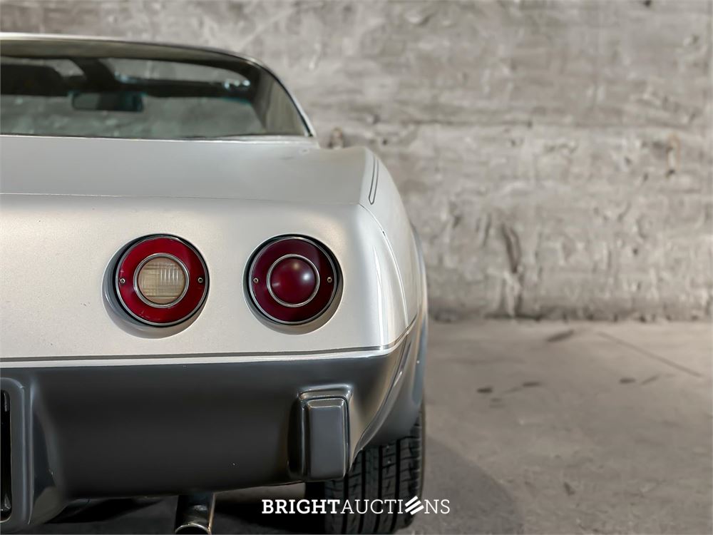 Chevrolet Corvette 5.7 V8 Convertible Two-Tone L-82 ANNIVERSARY EDITION 1 YZ 87 194pk 1978, 15-XXL-9