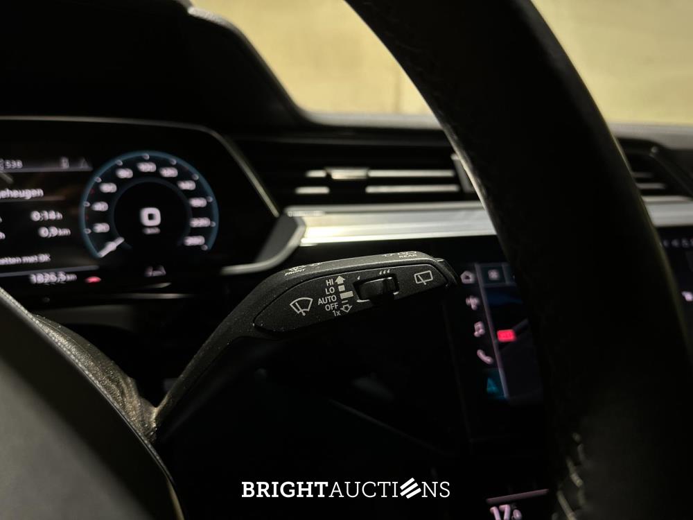 Audi e-tron 55 Quattro S Edition 95 kWh 408pk 2022 (Origineel-NL+1e eigenaar), R-708-BR