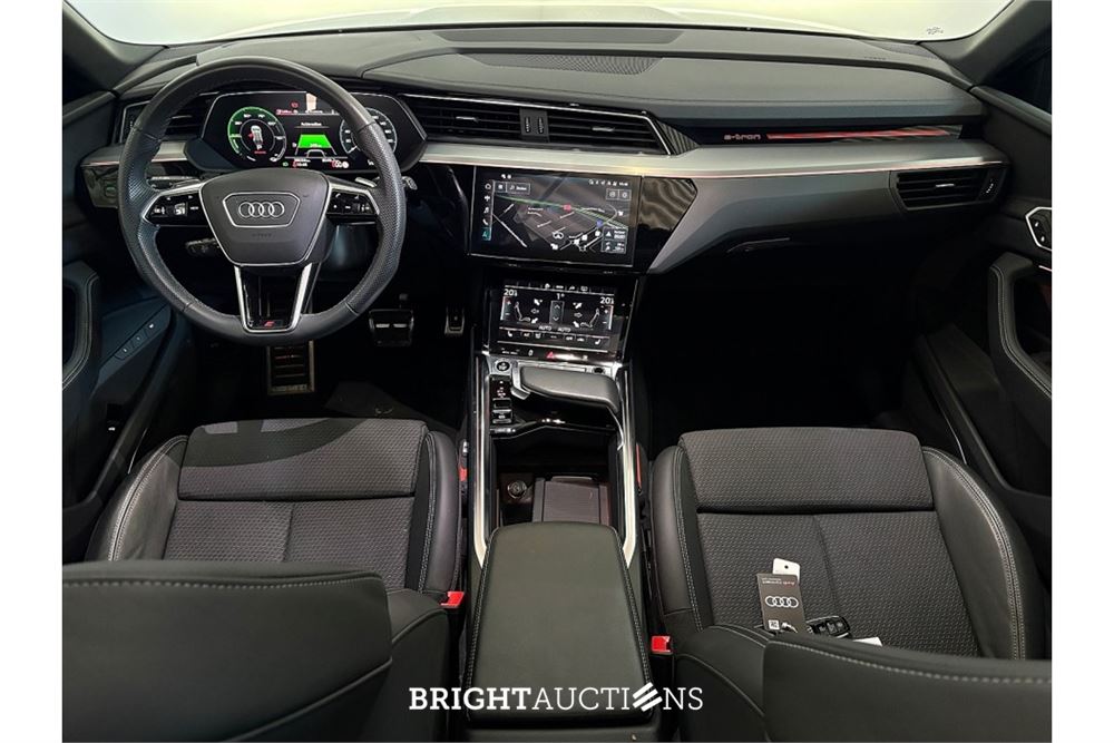 Audi Q8 55 S Edition Competition Quattro 115 kWh 2024 (Origineel-NL), Z-182-HF