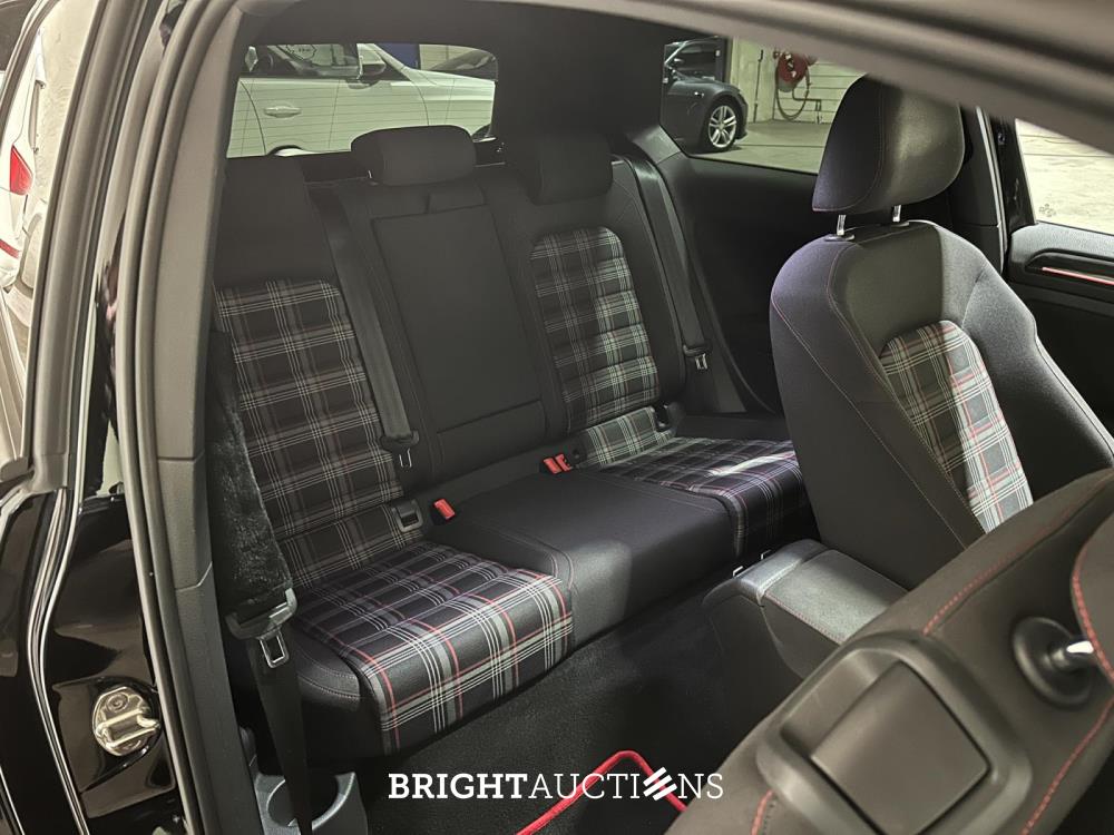 Volkswagen Golf GTI Performance (VII / MK7 / Golf 7) 396pk 2014 