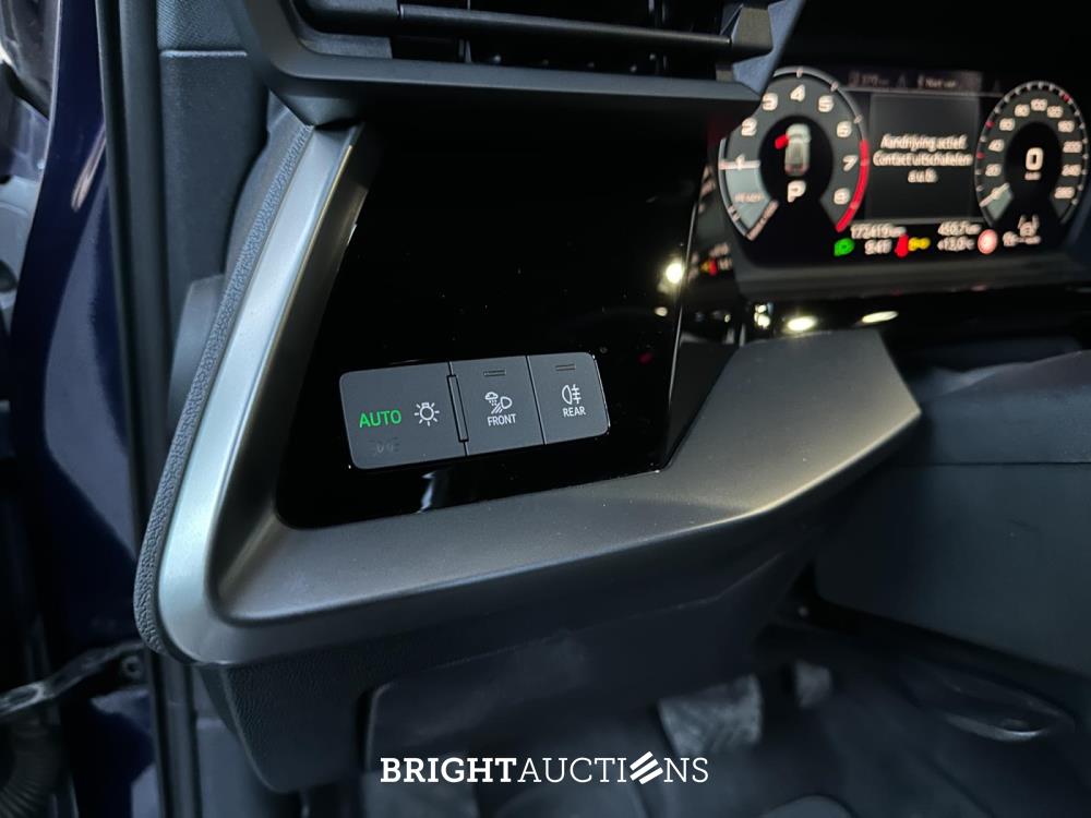 Audi A3 Sportback 35 TFSI Business edition 150pk 2020 (Origineel-NL+1e eignaar), J-594-JG