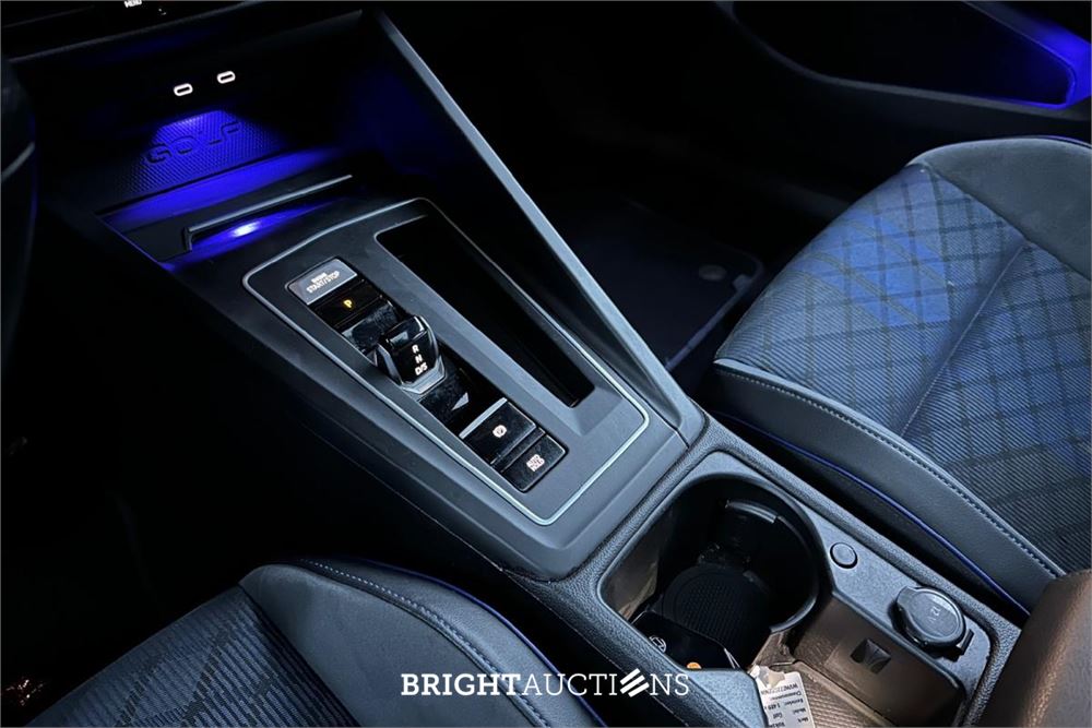 Volkswagen Golf R 4Motion 2.0 TSI 320pk 2022 AKRAPOVIC, T-489-XZ